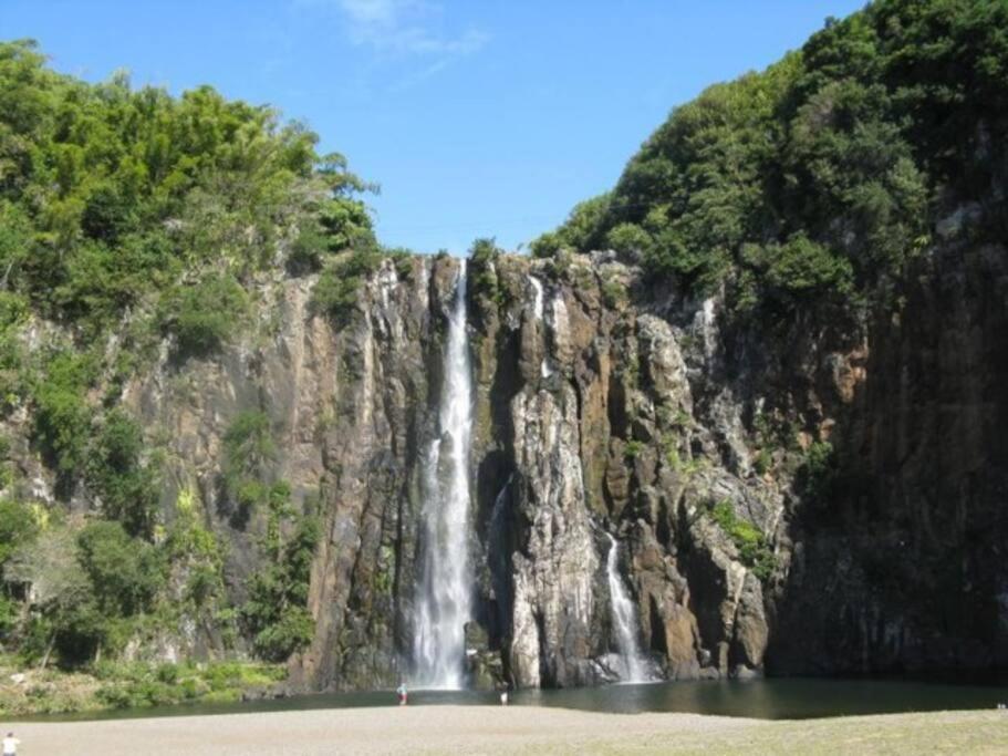 Villa Du Beau Vallon 2 Jacuzzi Privatif Et Piscine Chauffee Partagee Saint-Benoît Extérieur photo