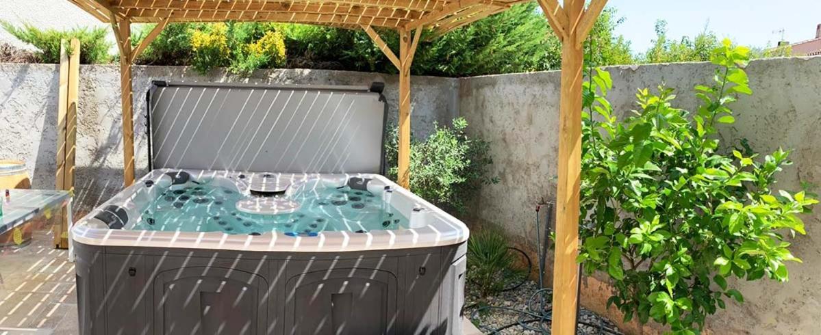 Villa Du Beau Vallon 2 Jacuzzi Privatif Et Piscine Chauffee Partagee Saint-Benoît Extérieur photo